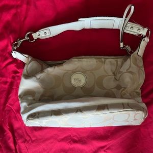 Coach F17434 Hobo satchel bag.